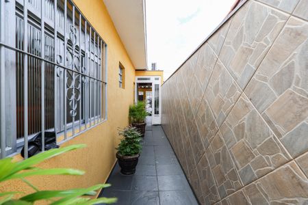 Casa para alugar com 136m², 3 quartos e 3 vagas Casa para alugar com 136m², 3 quartos e 3 vagasÁrea externa