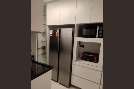 Cozinha de apartamento para alugar com 1 quarto, 60m² em Vila Caiçara, Praia Grande