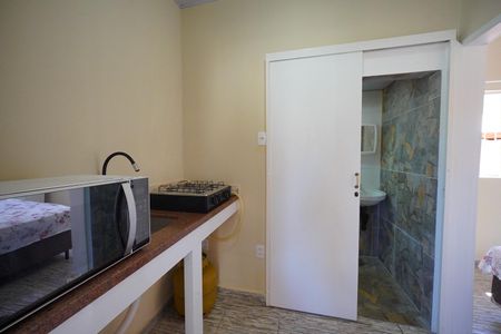 Cozinha de casa para alugar com 1 quarto, 35m² em Monte Verde, Florianópolis