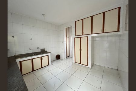 Casa à venda com 271m², 5 quartos e 1 vagaCozinha