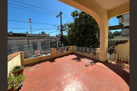 Casa à venda com 271m², 5 quartos e 1 vagaVaranda