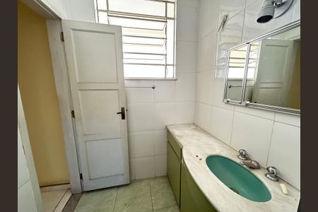 Casa à venda com 271m², 5 quartos e 1 vagaBanheiro da Suíte 1