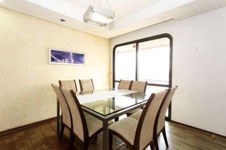 Apartamento à venda com 150m², 4 quartos e 3 vagas Apartamento à venda com 150m², 4 quartos e 3 vagasSala