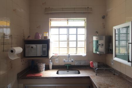 Casa à venda com 360m², 5 quartos e 2 vagasCozinha