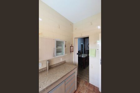 Casa à venda com 360m², 5 quartos e 2 vagasCozinha