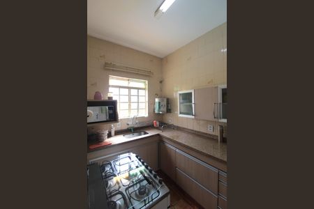 Casa à venda com 360m², 5 quartos e 2 vagasCozinha