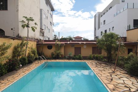 Casa à venda com 360m², 5 quartos e 2 vagasPiscina