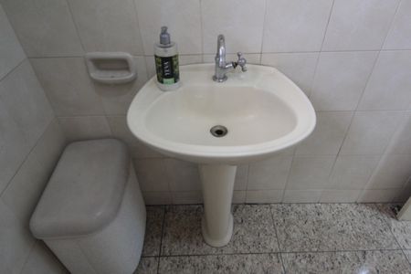 Casa à venda com 360m², 5 quartos e 2 vagasBanheiro Social 2