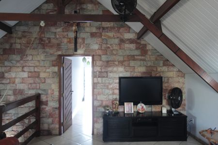 Casa à venda com 360m², 5 quartos e 2 vagasSala de TV