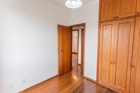 Apartamento à venda com 110m², 3 quartos e 2 vagas Apartamento à venda com 110m², 3 quartos e 2 vagasQuarto 3