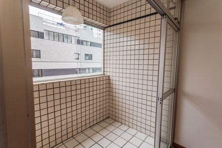 Apartamento à venda com 110m², 3 quartos e 2 vagas Apartamento à venda com 110m², 3 quartos e 2 vagasVaranda da Sala