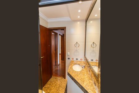 Apartamento à venda com 110m², 3 quartos e 2 vagas Apartamento à venda com 110m², 3 quartos e 2 vagasBanheiro Social