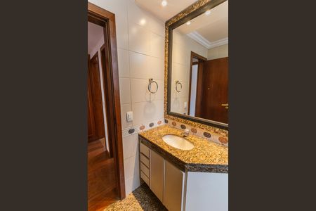 Apartamento à venda com 110m², 3 quartos e 2 vagas Apartamento à venda com 110m², 3 quartos e 2 vagasBanheiro Social