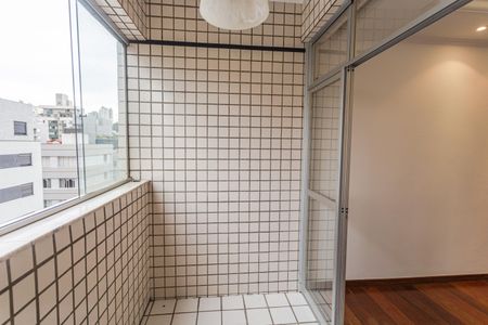 Apartamento à venda com 110m², 3 quartos e 2 vagas Apartamento à venda com 110m², 3 quartos e 2 vagasVaranda da Sala