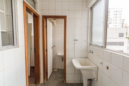 Apartamento à venda com 110m², 3 quartos e 2 vagas Apartamento à venda com 110m², 3 quartos e 2 vagasÁrea de Serviço