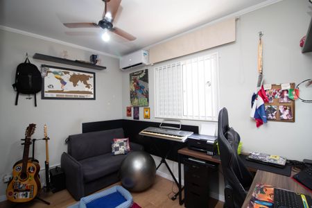 Casa à venda com 135m², 3 quartos e 3 vagasQuarto - 3