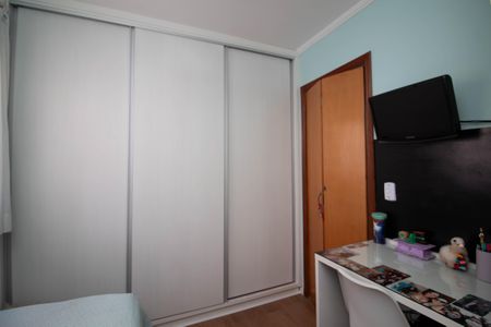 Casa à venda com 135m², 3 quartos e 3 vagasQuarto 2