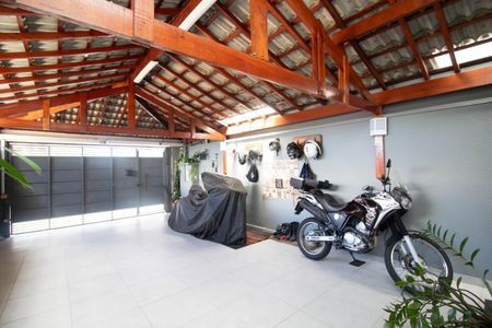 Casa à venda com 135m², 3 quartos e 3 vagasGaragem
