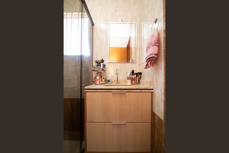 Casa à venda com 135m², 3 quartos e 3 vagasBanheiro da Suíte