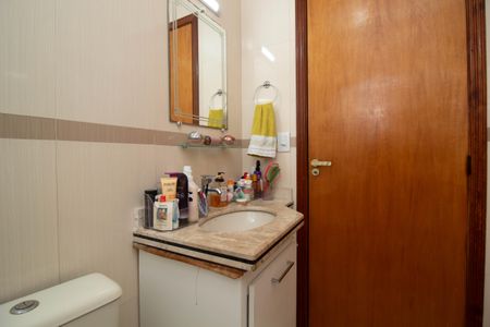 Casa à venda com 135m², 3 quartos e 3 vagasBanheiro 3