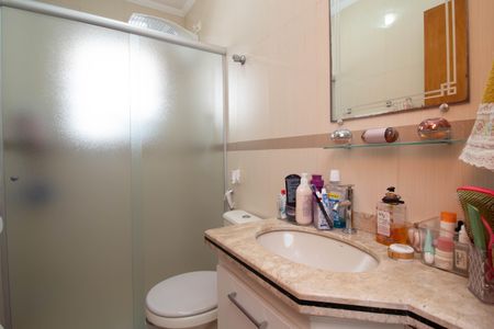 Casa à venda com 135m², 3 quartos e 3 vagasBanheiro 3