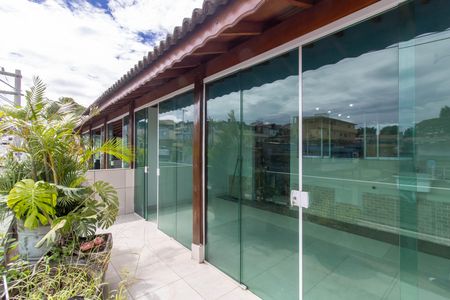 Studio para alugar com 45m², 0 quarto e sem vaga Studio para alugar com 45m², 0 quarto e sem vagaVaranda