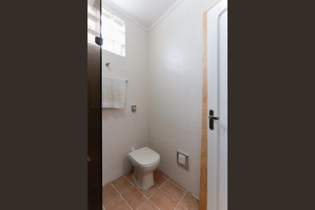 Casa à venda com 195m², 5 quartos e 2 vagasCasa 2 - Banheiro