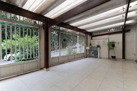 Casa à venda com 195m², 5 quartos e 2 vagasGaragem