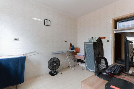 Casa à venda com 195m², 5 quartos e 2 vagasCasa 1 - Escritório