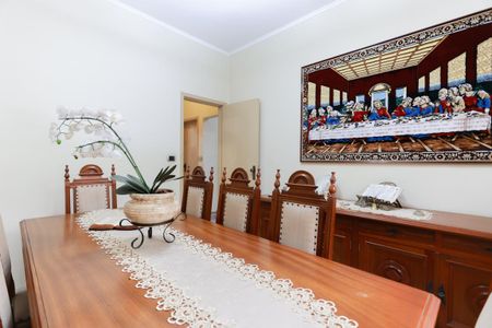 Casa à venda com 195m², 5 quartos e 2 vagasCasa 1 - Sala de jantar