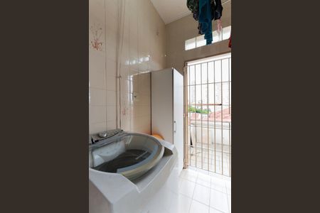 Casa à venda com 195m², 5 quartos e 2 vagasCasa 1 - Área de serviço 1