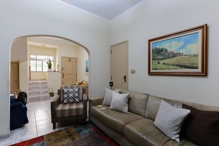 Casa à venda com 195m², 5 quartos e 2 vagasCasa 1 - Sala de TV