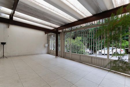 Casa à venda com 195m², 5 quartos e 2 vagasGaragem
