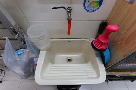 Casa à venda com 195m², 5 quartos e 2 vagasCasa 1 - Área de serviço 2