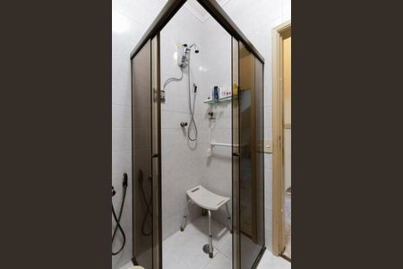 Casa à venda com 195m², 5 quartos e 2 vagasCasa 1 - Banheiro 2