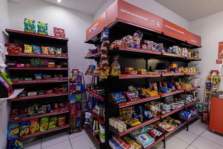 Casa à venda com 41m², 2 quartos e sem vagaÁrea Comum - Mini Mercado  