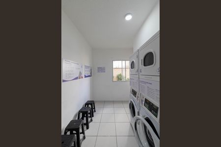Casa à venda com 41m², 2 quartos e sem vagaÁrea Comum - Lavanderia 