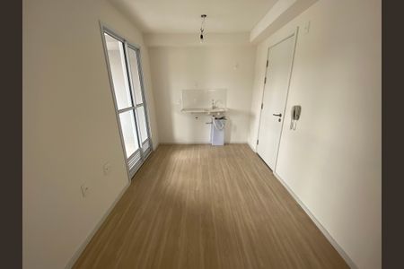 Sala/Cozinha de apartamento para alugar com 1 quarto, 32m² em Vila Plana, São Paulo