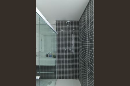 Apartamento para alugar com 97m², 2 quartos e 2 vagas Apartamento para alugar com 97m², 2 quartos e 2 vagasBanheiro da Suíte 2