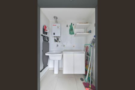 Apartamento para alugar com 97m², 2 quartos e 2 vagas Apartamento para alugar com 97m², 2 quartos e 2 vagasLavanderia