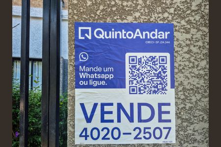 Apartamento para alugar com 34m², 2 quartos e 1 vagaFachada - Plaquinha