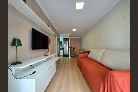 Sala de apartamento para alugar com 1 quarto, 50m² em Vila Olímpia, São Paulo