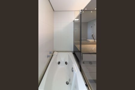 Apartamento para alugar com 266m², 4 quartos e 4 vagasBanheiro Suíte 4