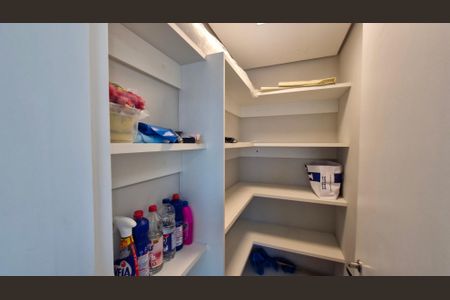 Apartamento para alugar com 266m², 4 quartos e 4 vagasDespensa