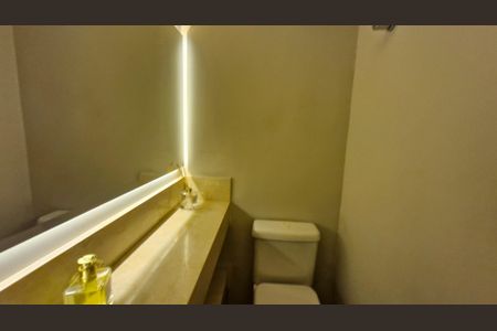 Apartamento para alugar com 266m², 4 quartos e 4 vagasBanheiro