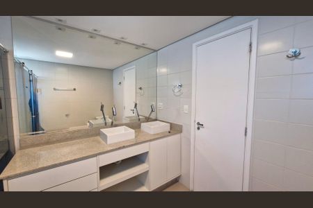 Apartamento para alugar com 266m², 4 quartos e 4 vagasBanheiro