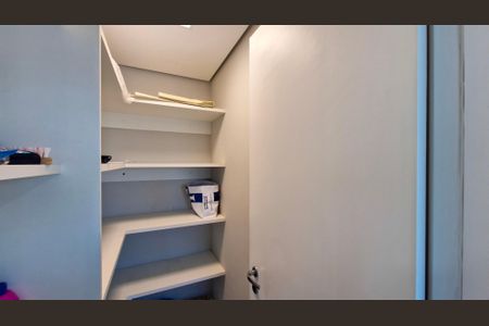 Apartamento para alugar com 266m², 4 quartos e 4 vagasDespensa