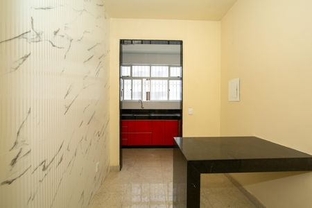 Apartamento à venda com 100m², 3 quartos e 2 vagas Apartamento à venda com 100m², 3 quartos e 2 vagasCOZINHA