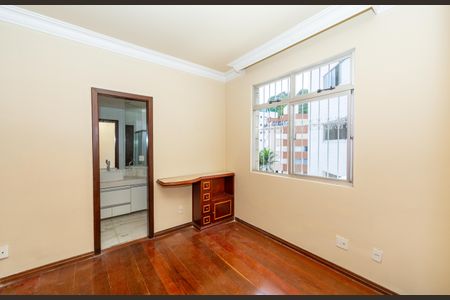 Apartamento à venda com 100m², 3 quartos e 2 vagas Apartamento à venda com 100m², 3 quartos e 2 vagasQUARTO3