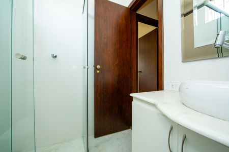 Apartamento à venda com 100m², 3 quartos e 2 vagas Apartamento à venda com 100m², 3 quartos e 2 vagasBANHEIRO2